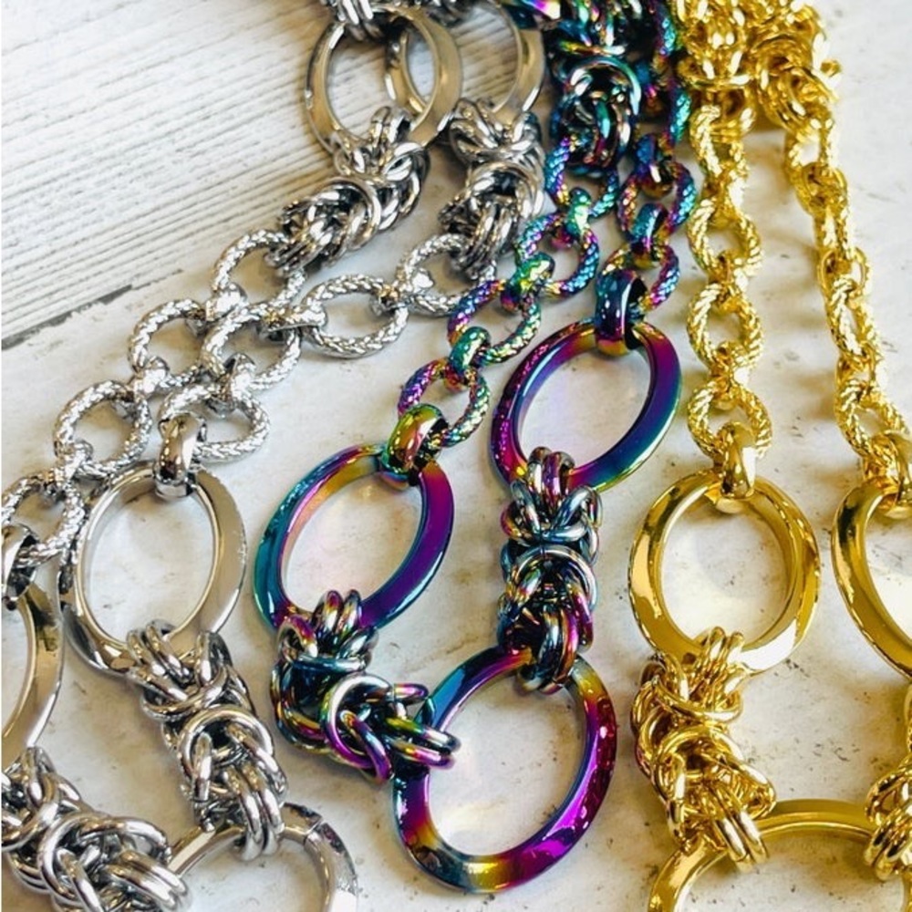 New icon collection deluxe chain necklace in the color silver